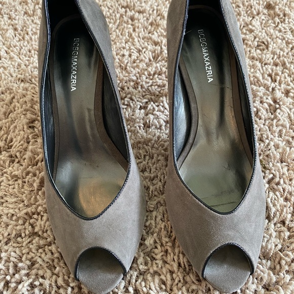 Gray suede peep toe heels - Picture 3 of 8